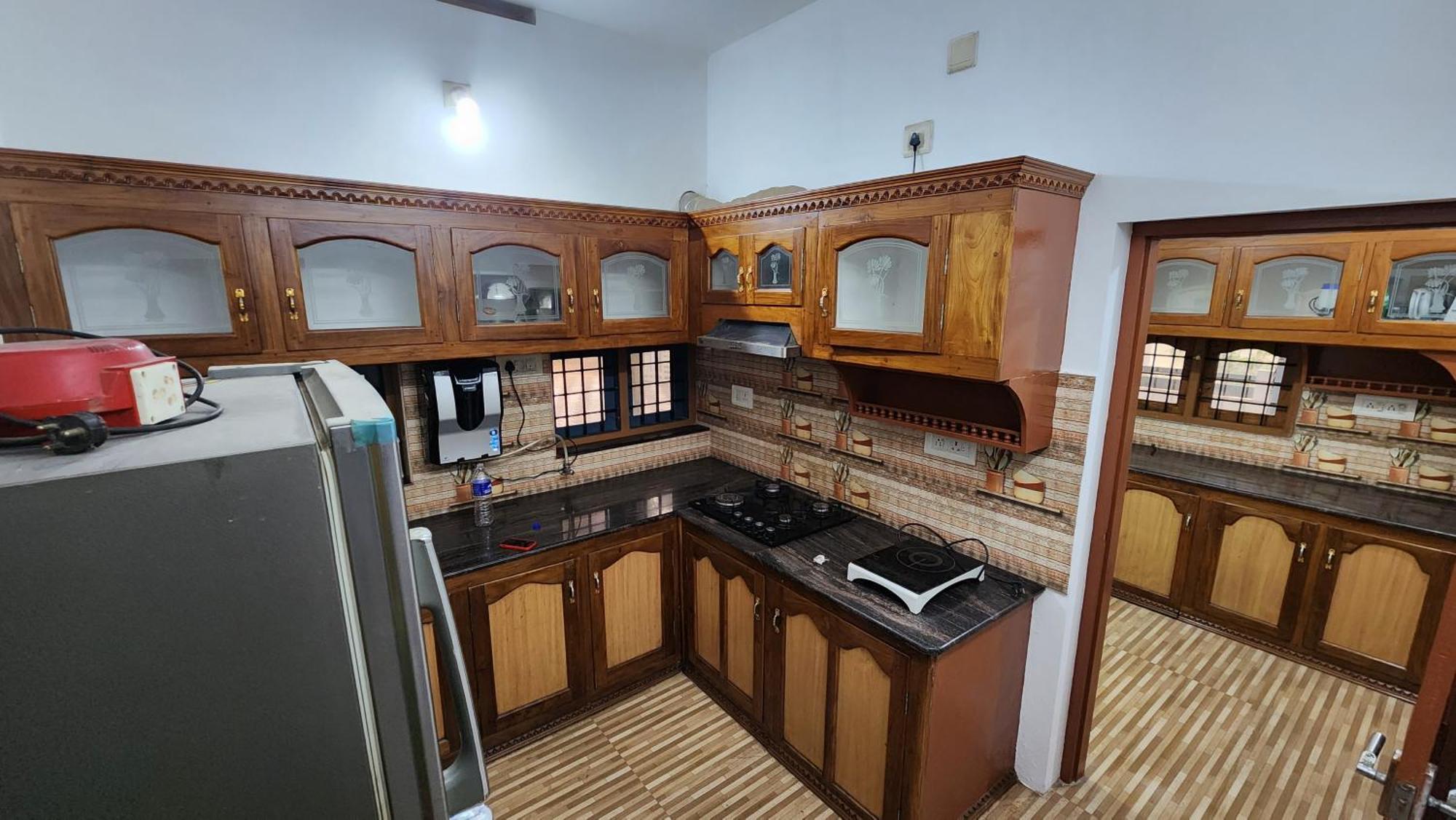 Ebs Guest House Недумбассери Экстерьер фото
